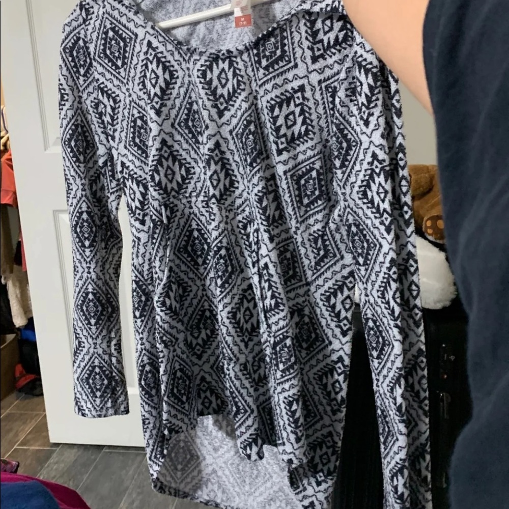 Long sleeve shirt